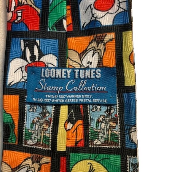 Looney Toons Necktie - Picture 4 of 4